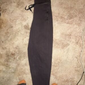 Lululemon  dance studio mid rise pant size 6 with a 30 inch leg